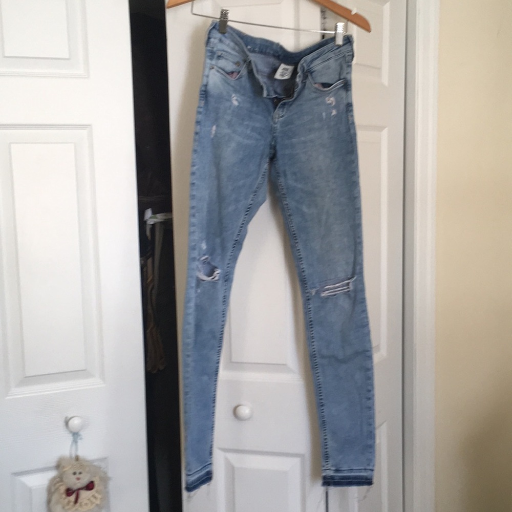 H&M denim super skinny low waist jeans 28/32